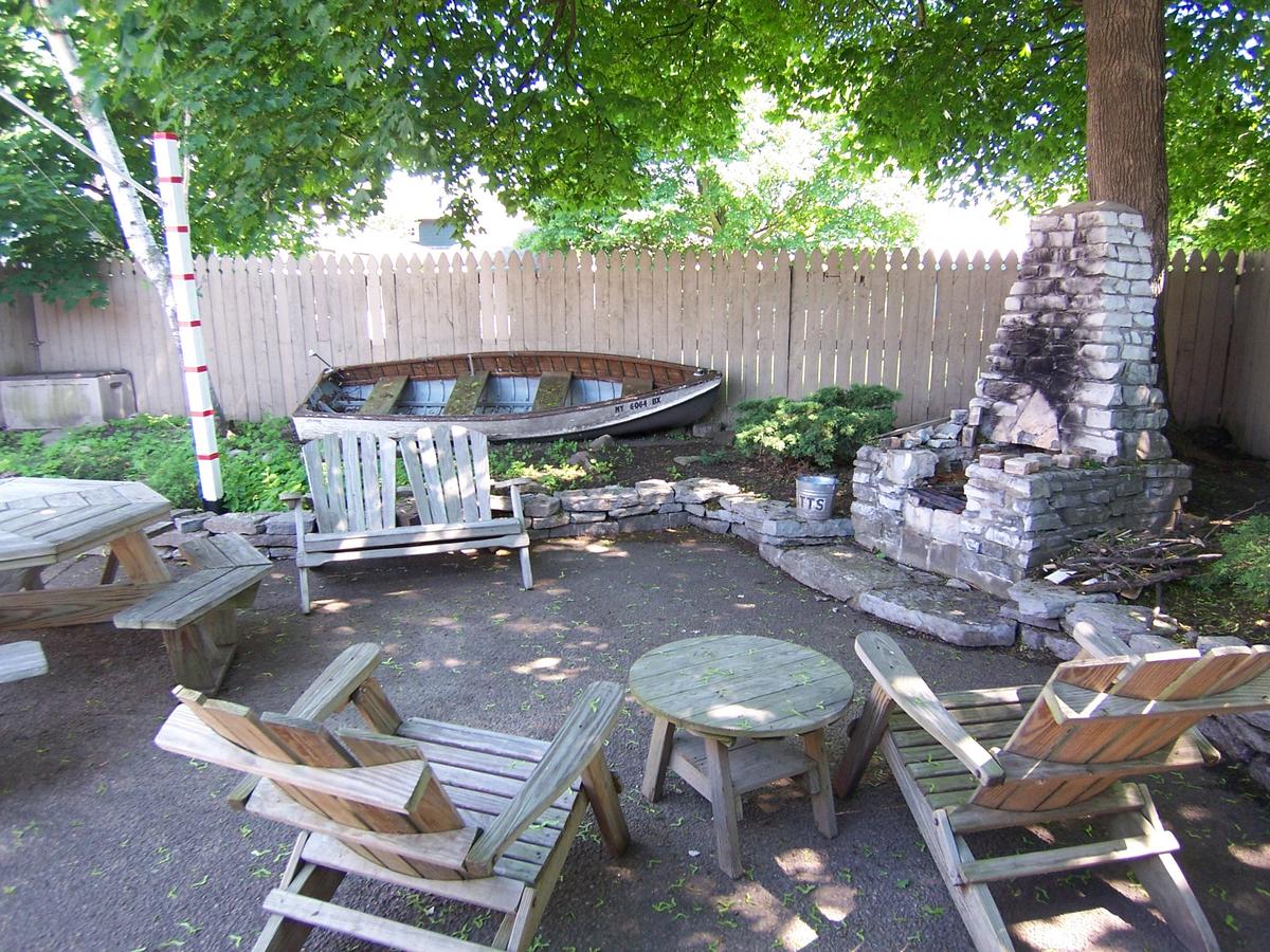 Wooden Boat Inn - thumb 9