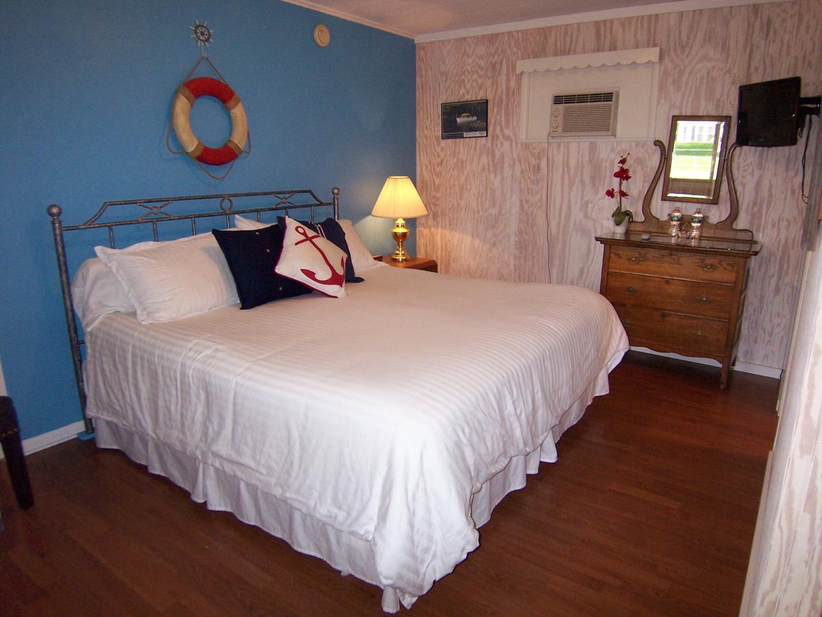 Wooden Boat Inn - thumb 36