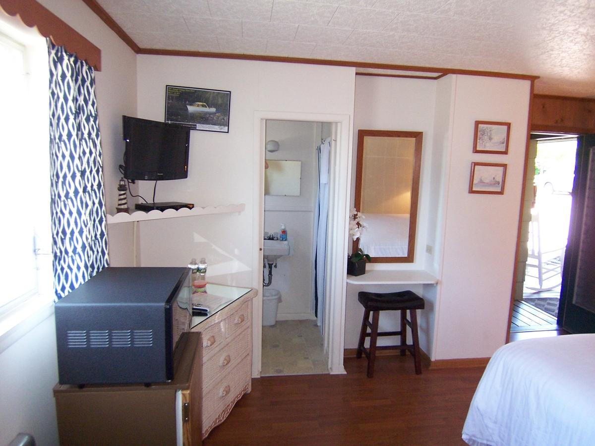 Wooden Boat Inn - thumb 31