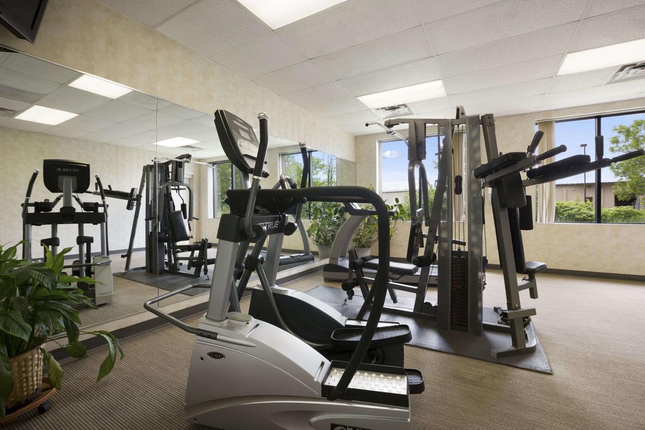 Days Inn & Suites By Wyndham Plattsburgh - thumb 13