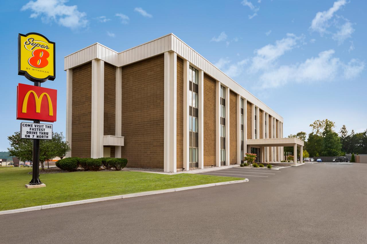Super 8 By Wyndham Liverpool/Syracuse North Airport - thumb 3