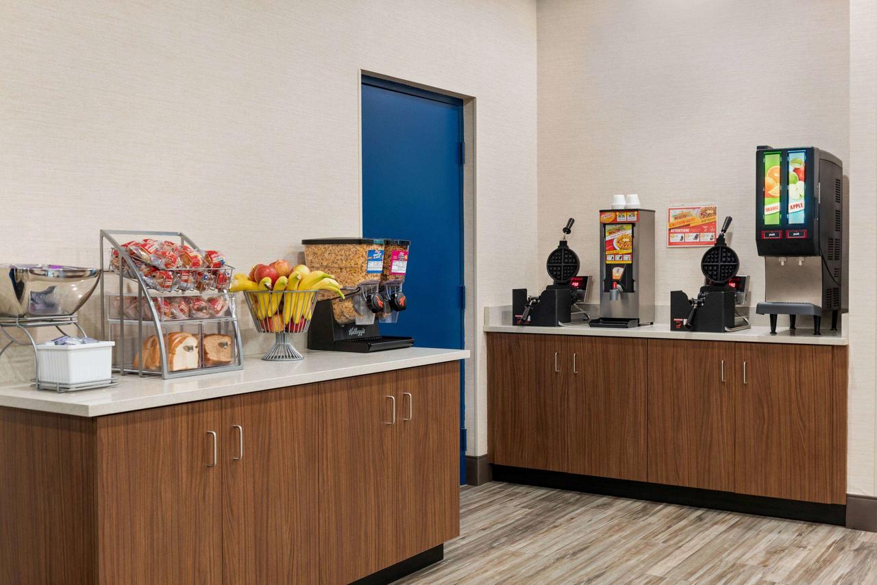 Super 8 By Wyndham Liverpool/Syracuse North Airport - thumb 18