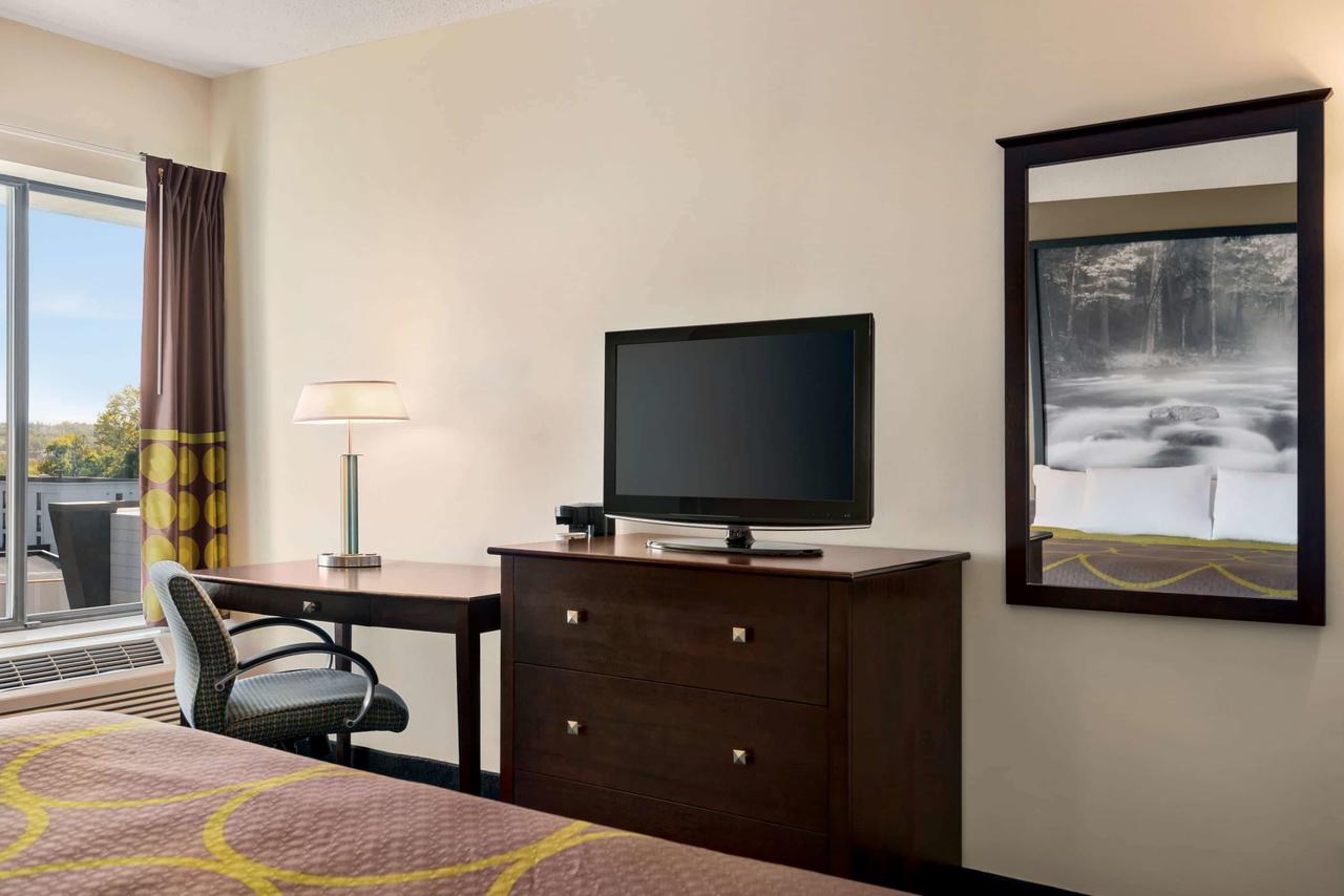 Super 8 By Wyndham Liverpool/Syracuse North Airport - thumb 12