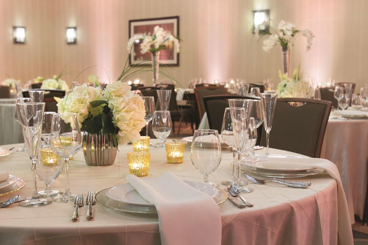 Embassy Suites Saratoga Springs - thumb 16