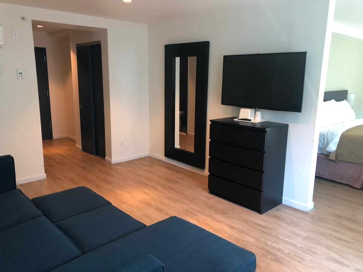 Umbrella Hotel Queens Airports - thumb 5