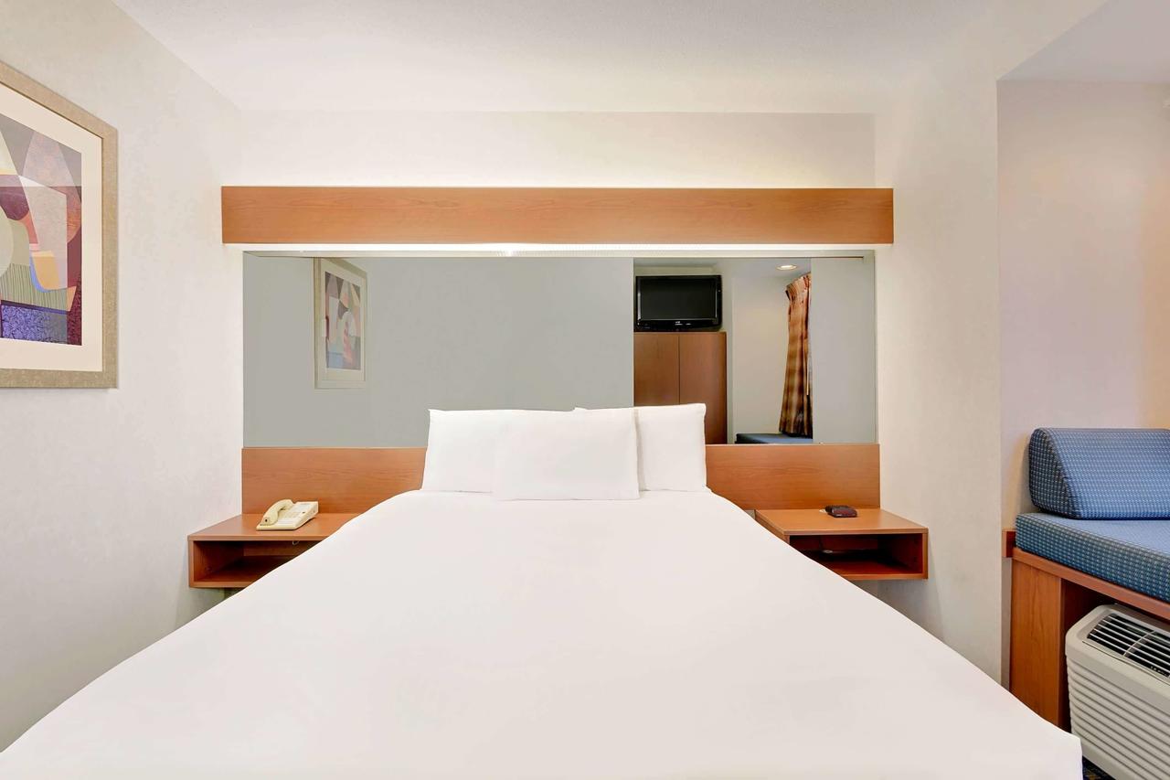 Microtel Inn By Wyndham Winston-Salem - thumb 21