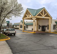Quality Inn  Suites Hanes Mall - Tourism House
