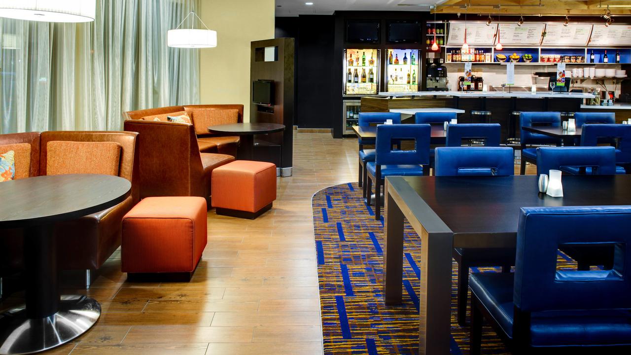 Courtyard High Point - thumb 19