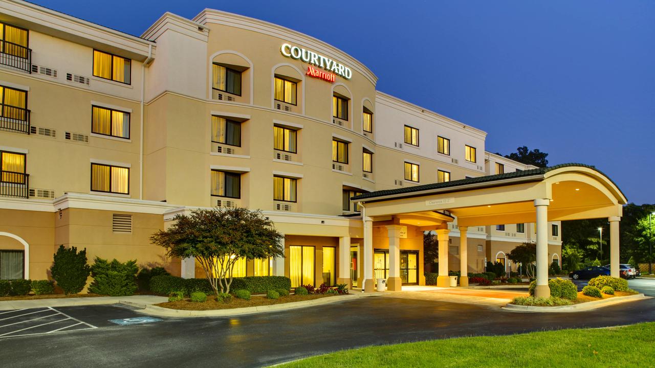 Courtyard High Point - thumb 5