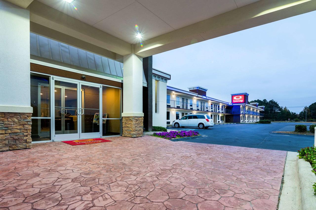 Econo Lodge Selma - thumb 5