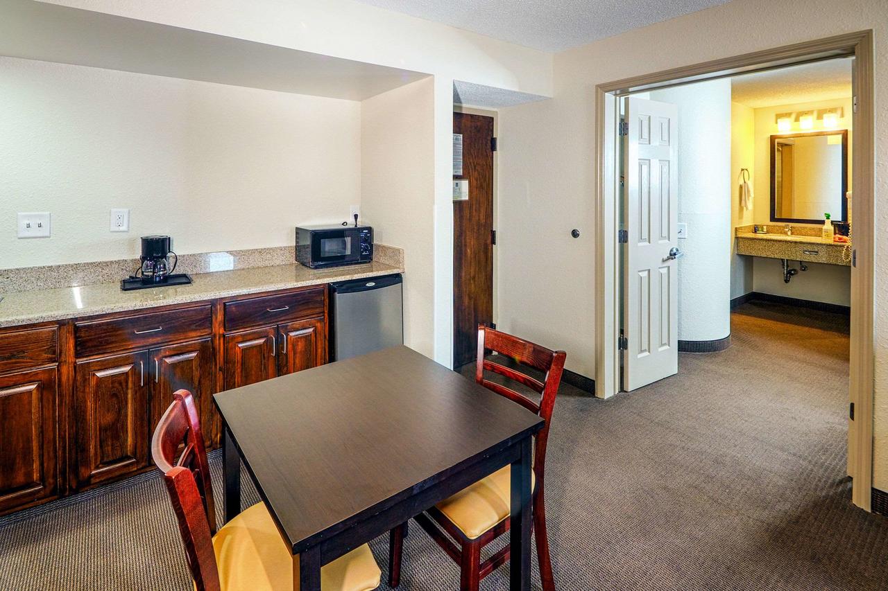 Sleep Inn & Suites Near Ft. Bragg - thumb 13