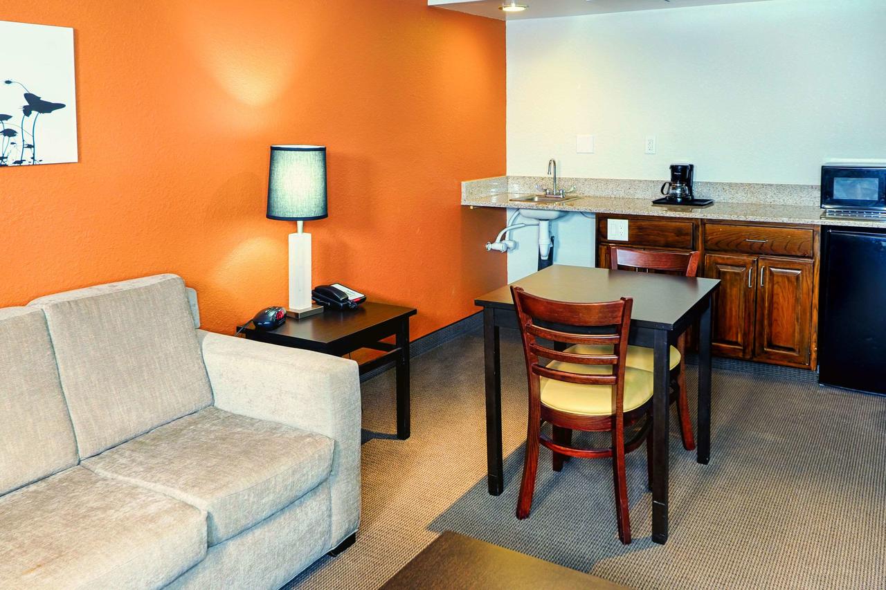 Sleep Inn & Suites Near Ft. Bragg - thumb 15