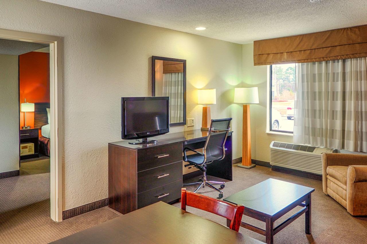 Sleep Inn & Suites Near Ft. Bragg - thumb 14