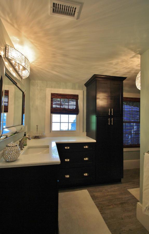 Downtown Hideaway - Green Door - thumb 21