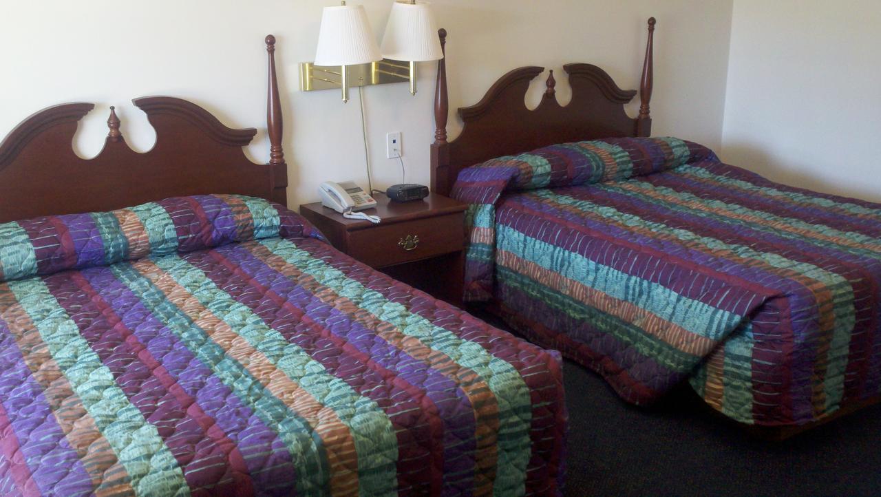 Four Oaks Lodging - thumb 6