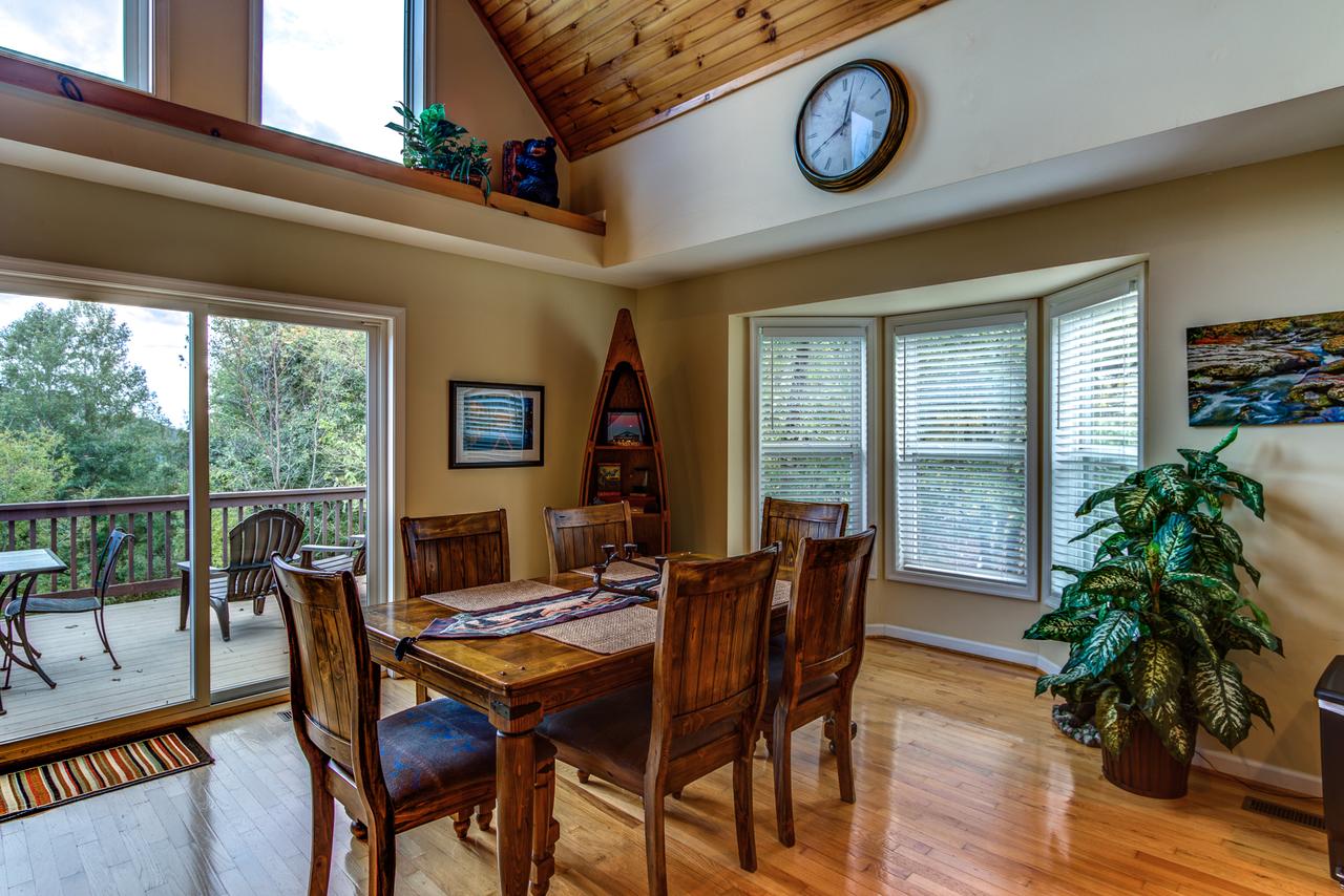 4 Bears Lodge Home - thumb 10