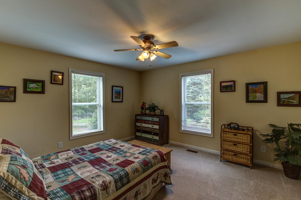 4 Bears Lodge Home - thumb 14