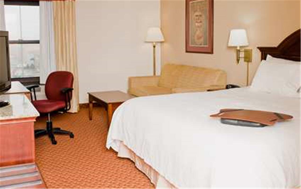 Hampton Inn Wilkesboro - thumb 19