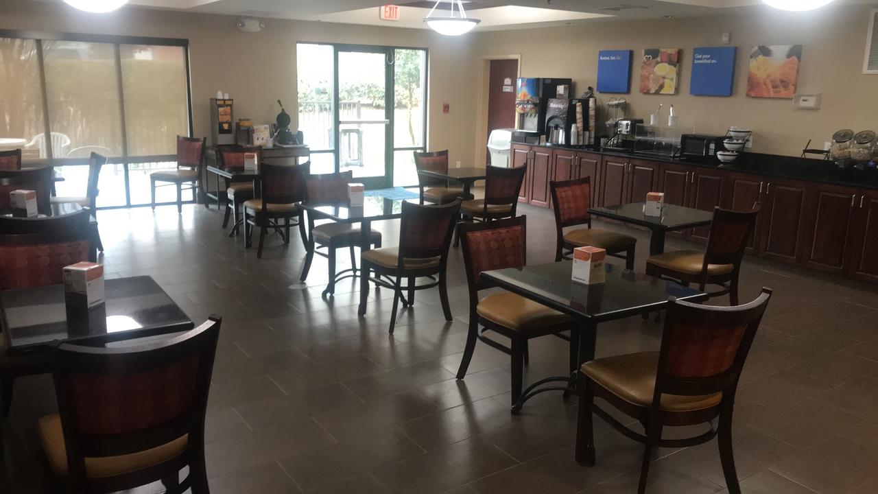 Comfort Inn Smithfield Near I-95 - thumb 9