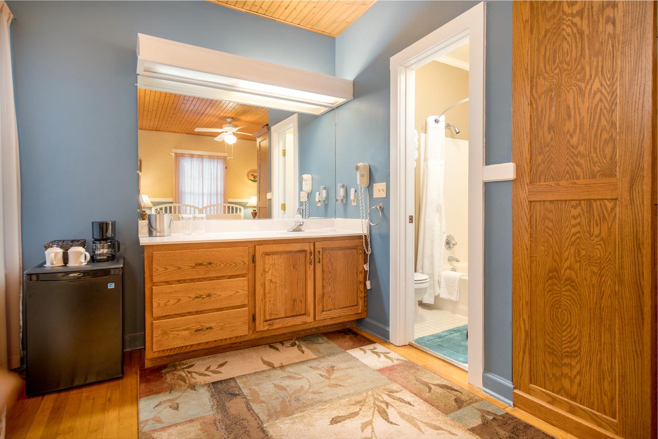 Highland Lake Inn & Resort - Flat Rock - thumb 18