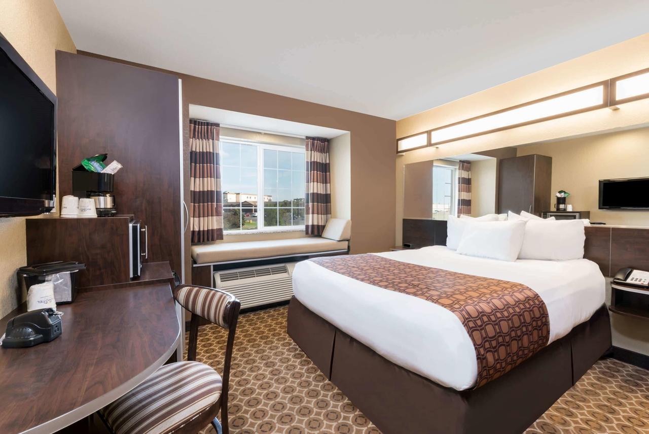 Microtel Inn & Suites By Wyndham Dickinson - thumb 22