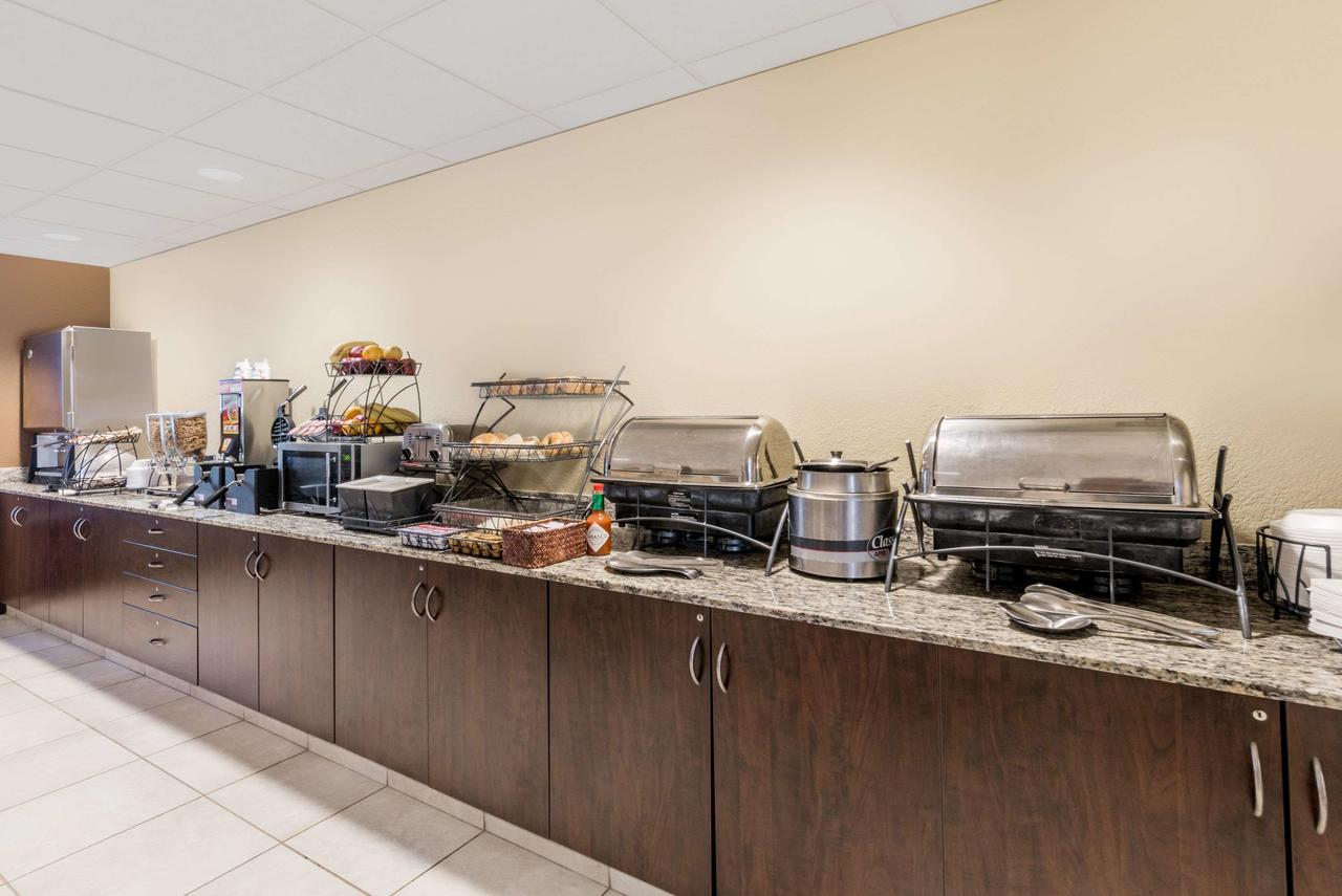 Microtel Inn & Suites By Wyndham Dickinson - thumb 16