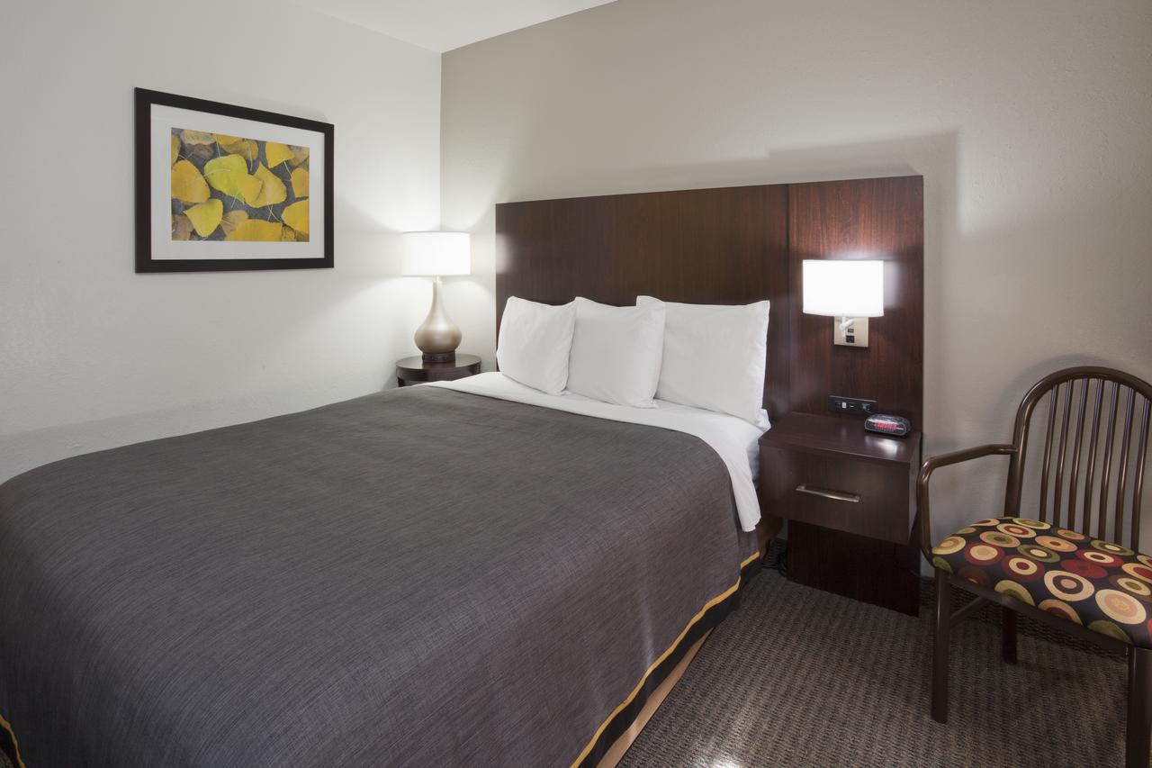 Fargo Inn And Suites - thumb 26