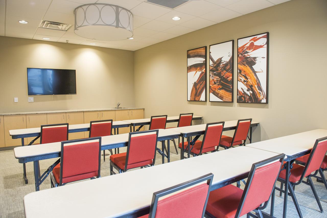 Hawthorn Suites By Wyndham Fargo - thumb 35