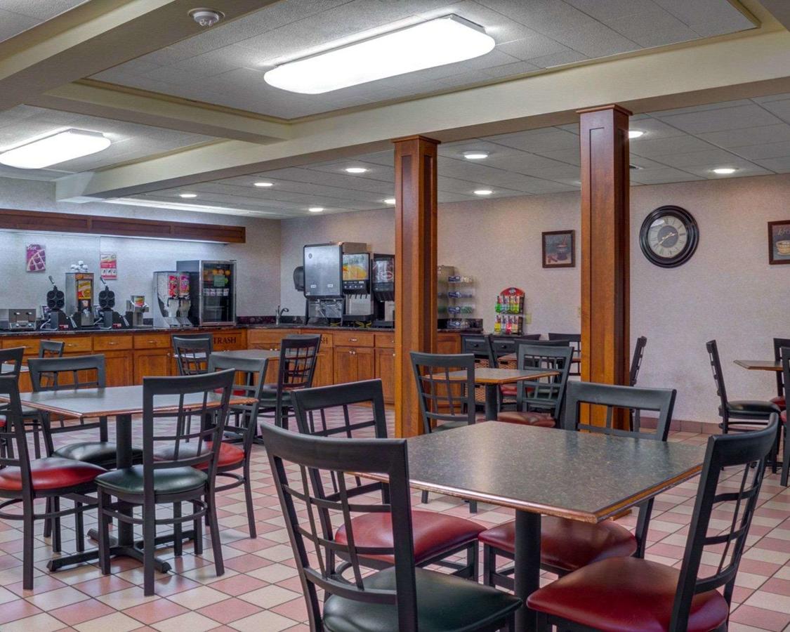 Rodeway Inn Grand Forks - thumb 9