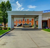 Rodeway Inn Grand Forks - Tourism House