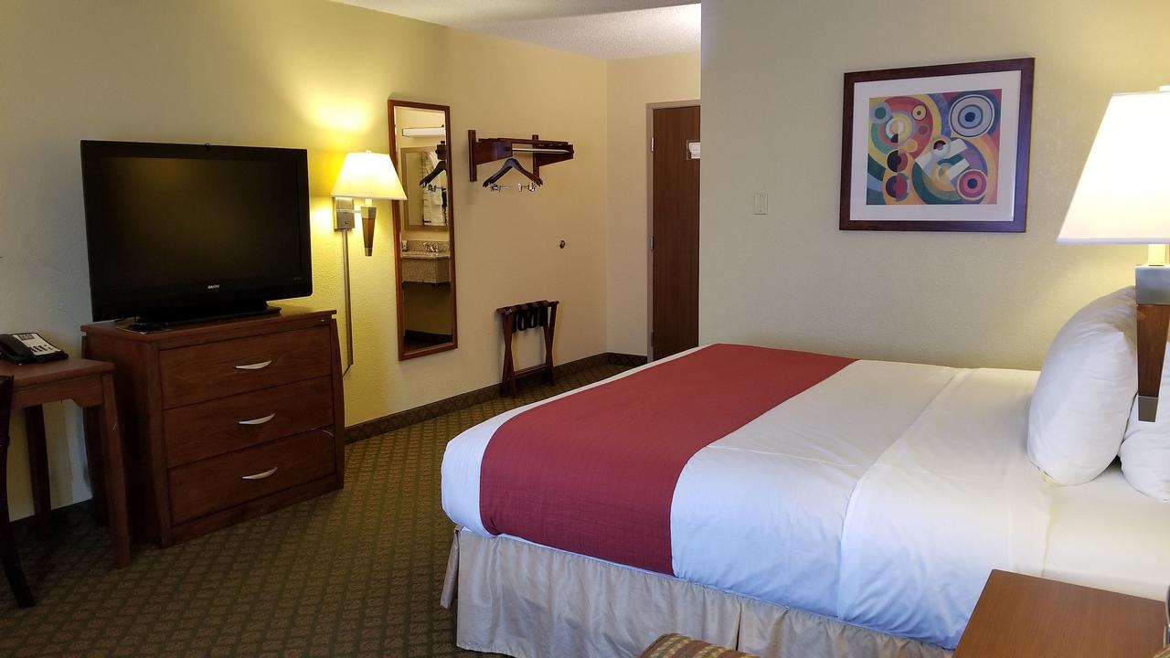 Red River Inn & Suites Fargo - thumb 17