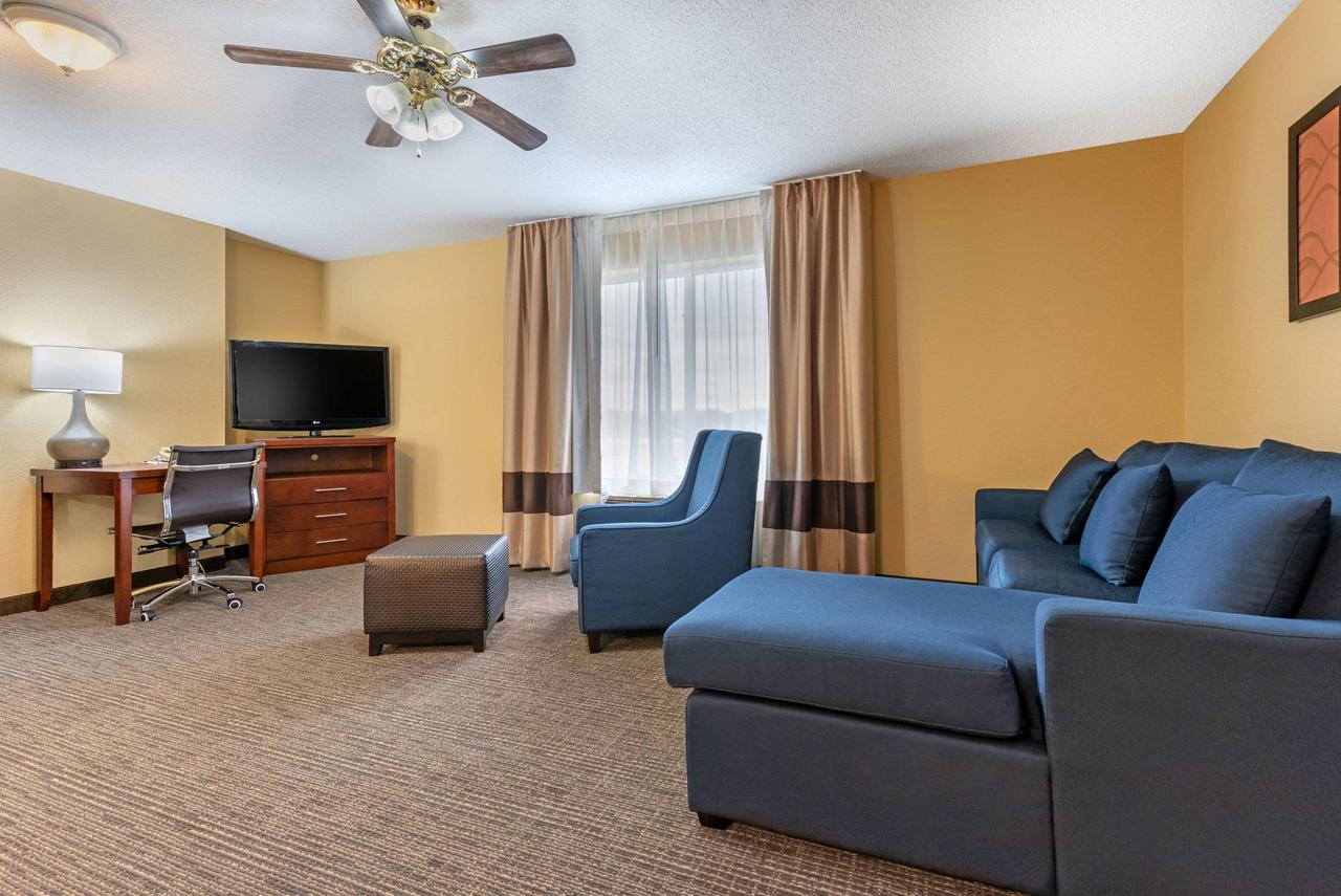 Comfort Suites Findlay I-75 - thumb 15