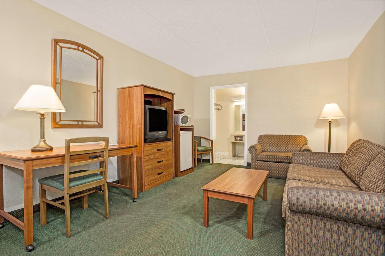 Super 8 By Wyndham Mason - thumb 12