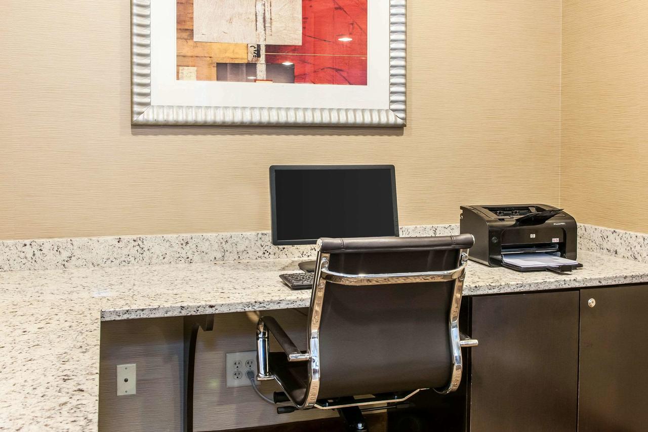 Comfort Suites Columbus - thumb 14