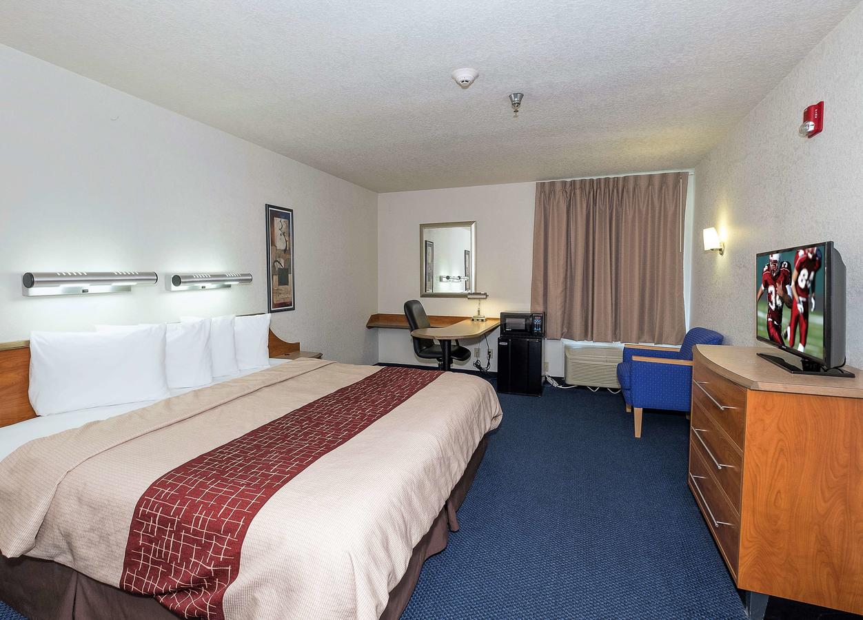 Red Roof Inn Jackson