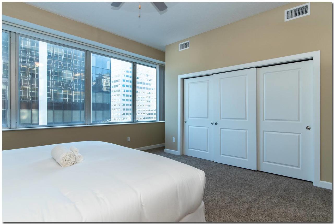 Central & Spacious Downtown Gem - thumb 26