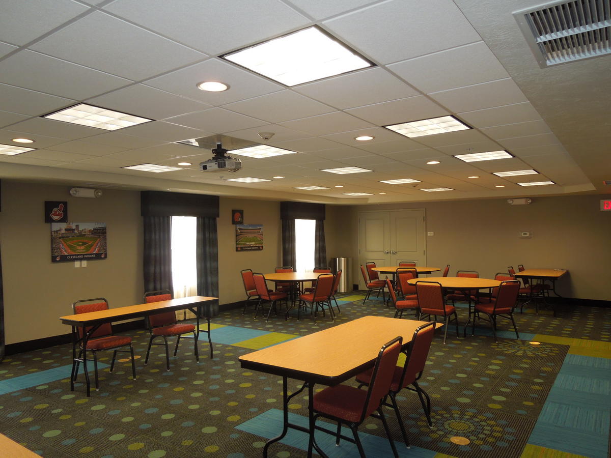 Hampton Inn & Suites - Elyria, OH - thumb 8