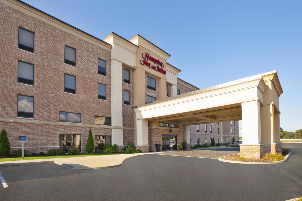 Hampton Inn & Suites - Elyria, OH - thumb 1