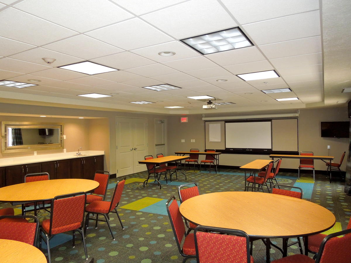 Hampton Inn & Suites - Elyria, OH - thumb 9