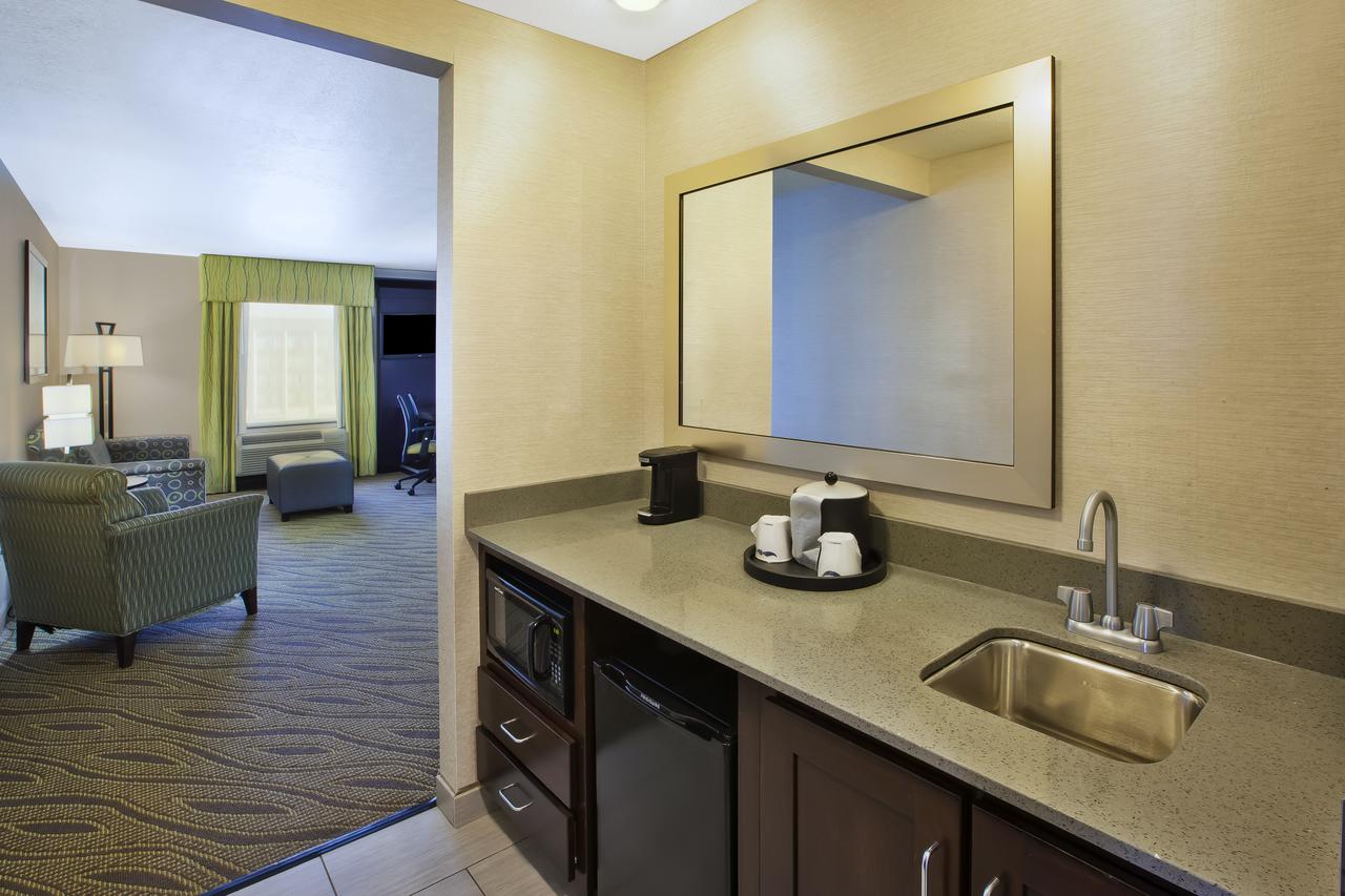 Hampton Inn & Suites - Elyria, OH - thumb 25