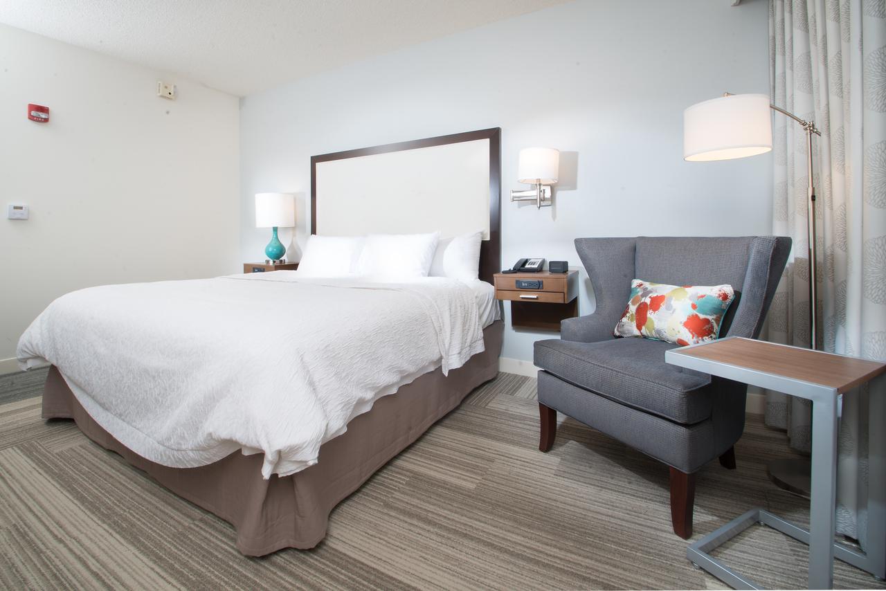 Hampton Inn Tiffin - thumb 14