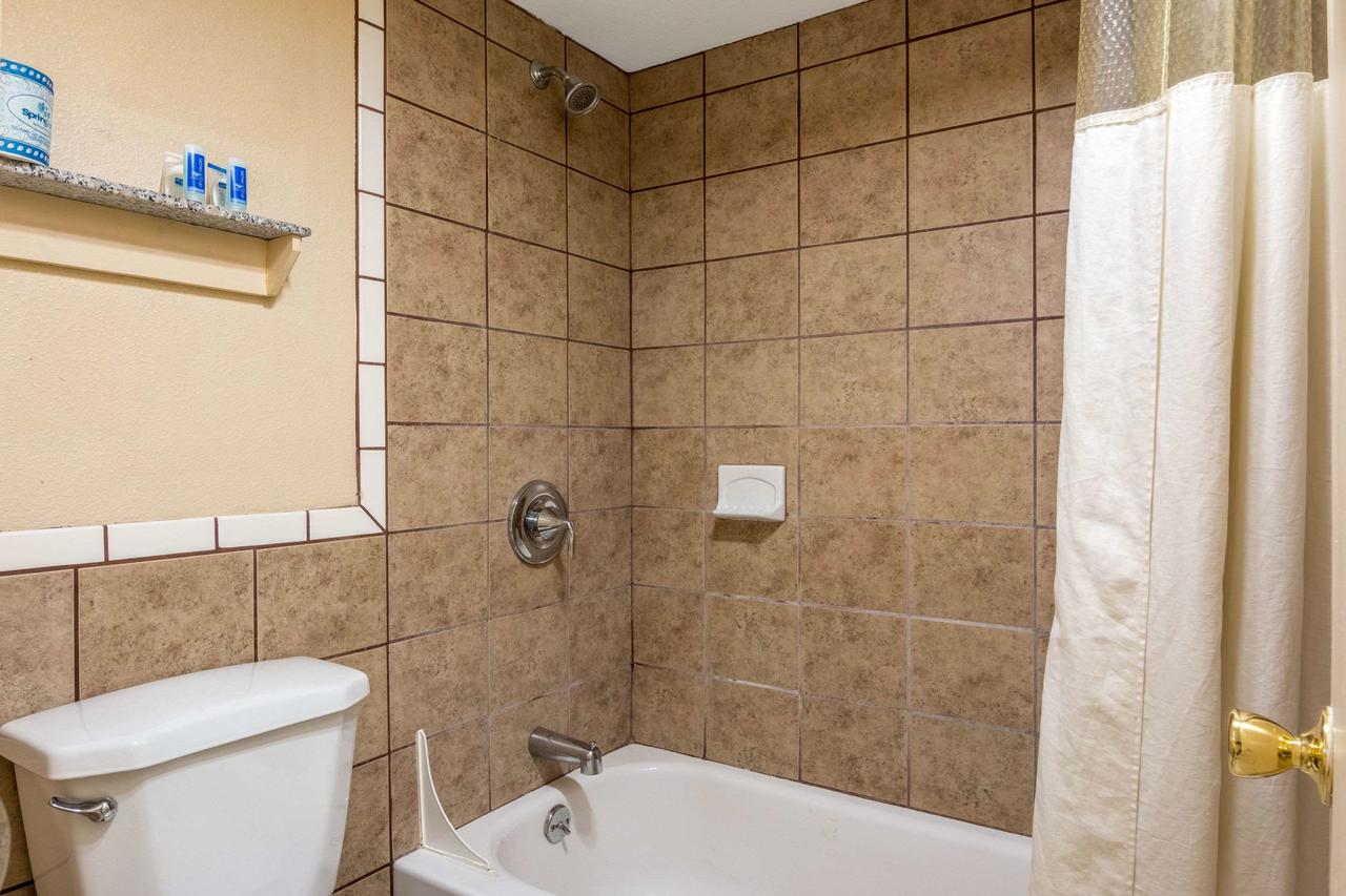 Rodeway Inn Broken Bow - thumb 15