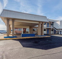 Motel 6 - Clinton - Tourism House