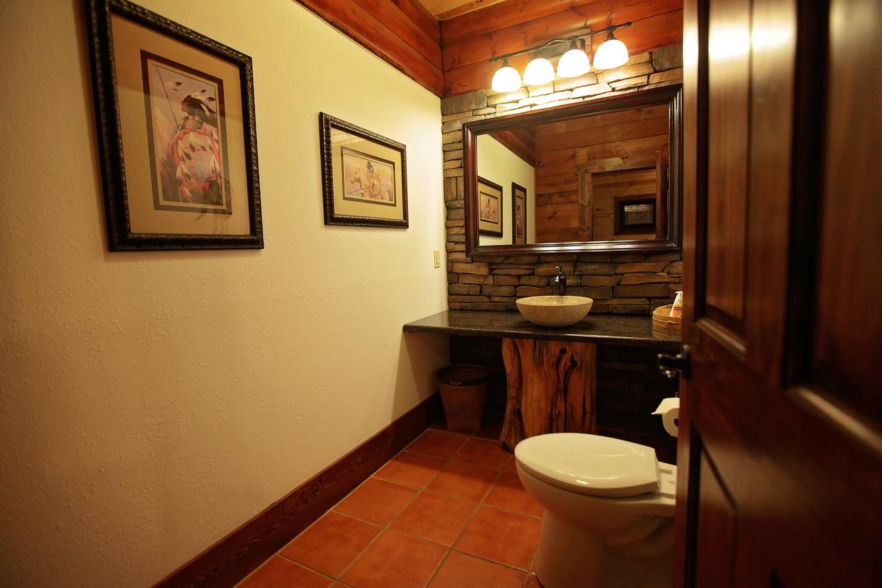 Bronco Lodge Cabin Broken Bow Cabin - thumb 18