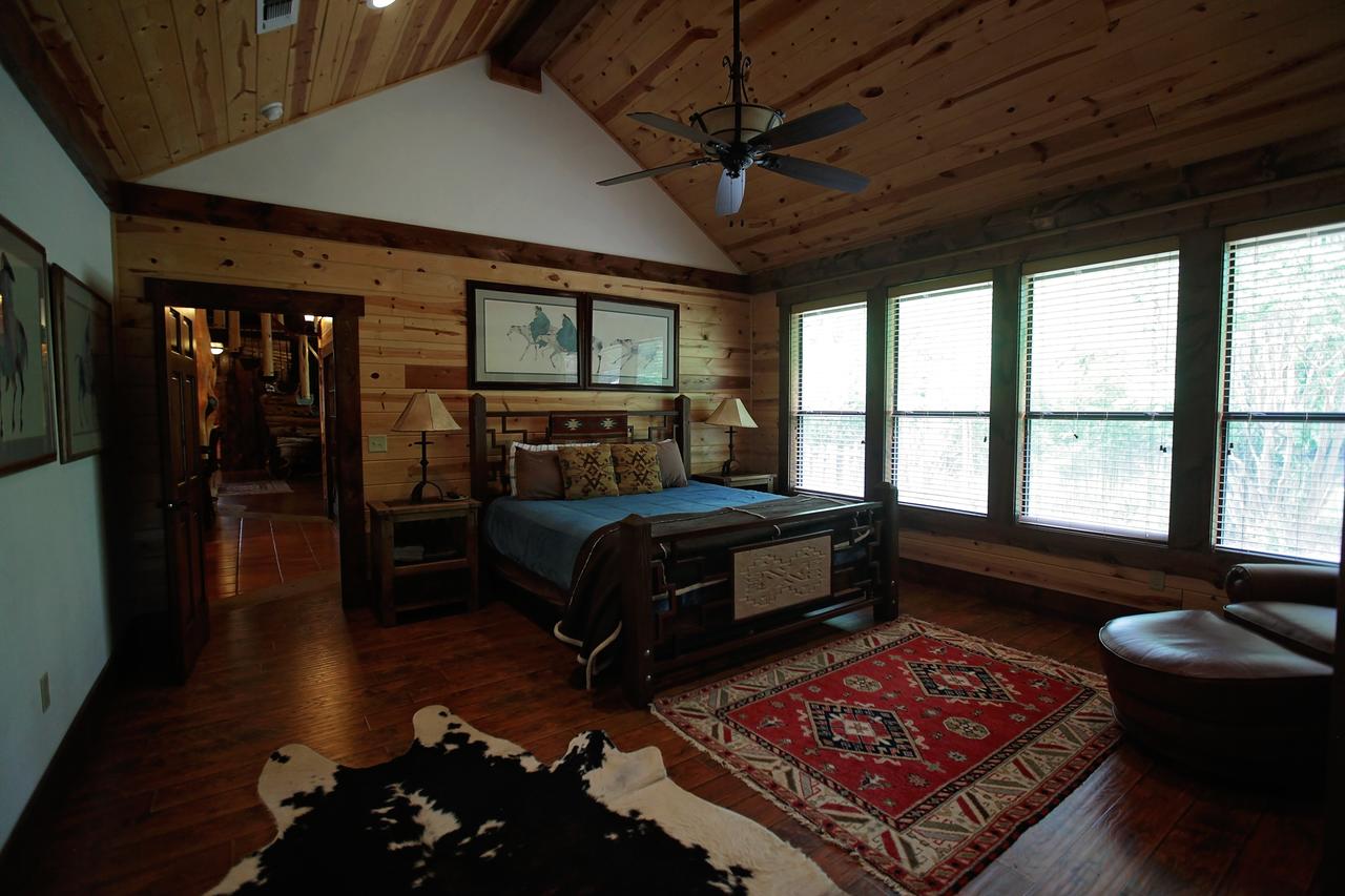 Bronco Lodge Cabin Broken Bow Cabin - thumb 21