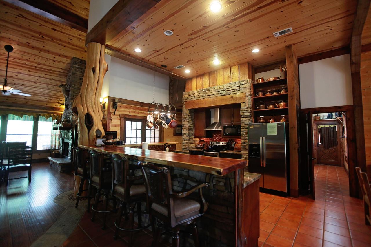 Bronco Lodge Cabin Broken Bow Cabin - thumb 2