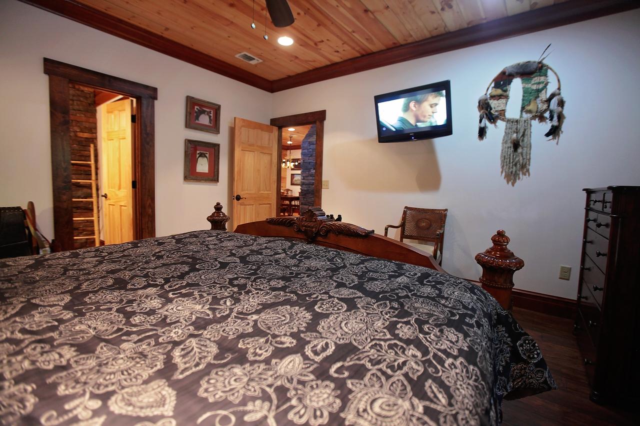 Wisdom Creek Cabin Broken Bow Cabin - thumb 27