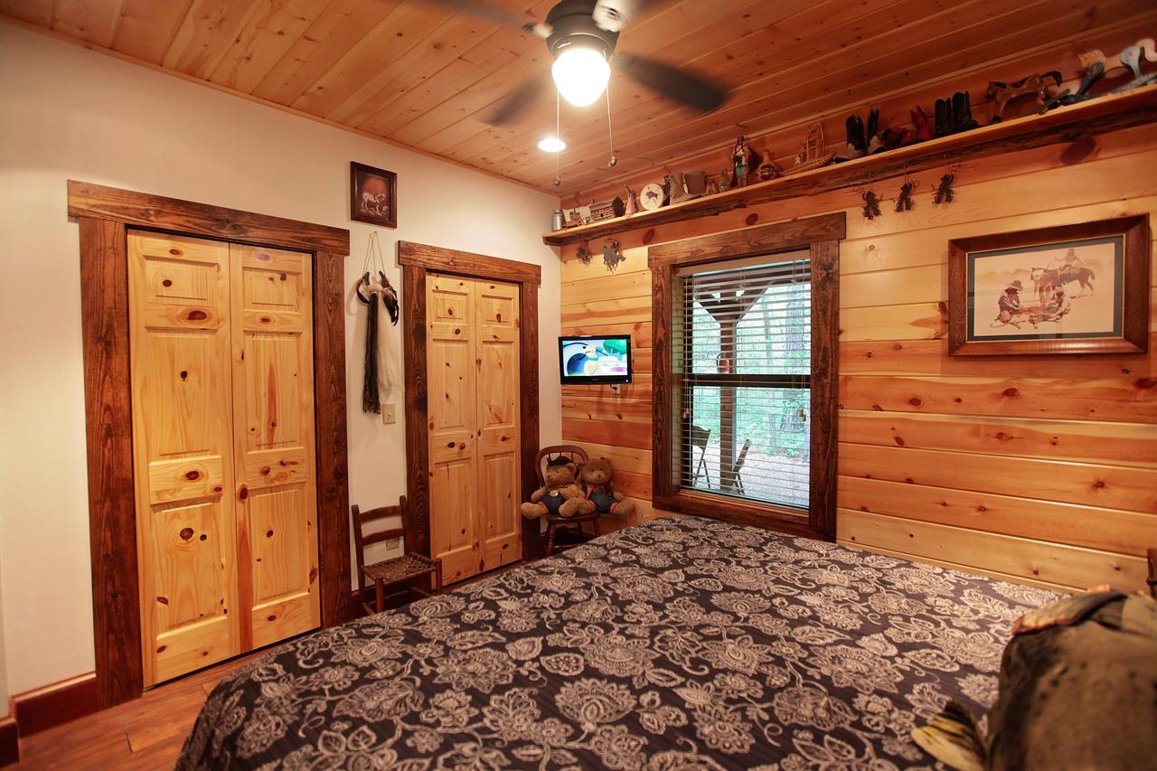 Wisdom Creek Cabin Broken Bow Cabin - thumb 1