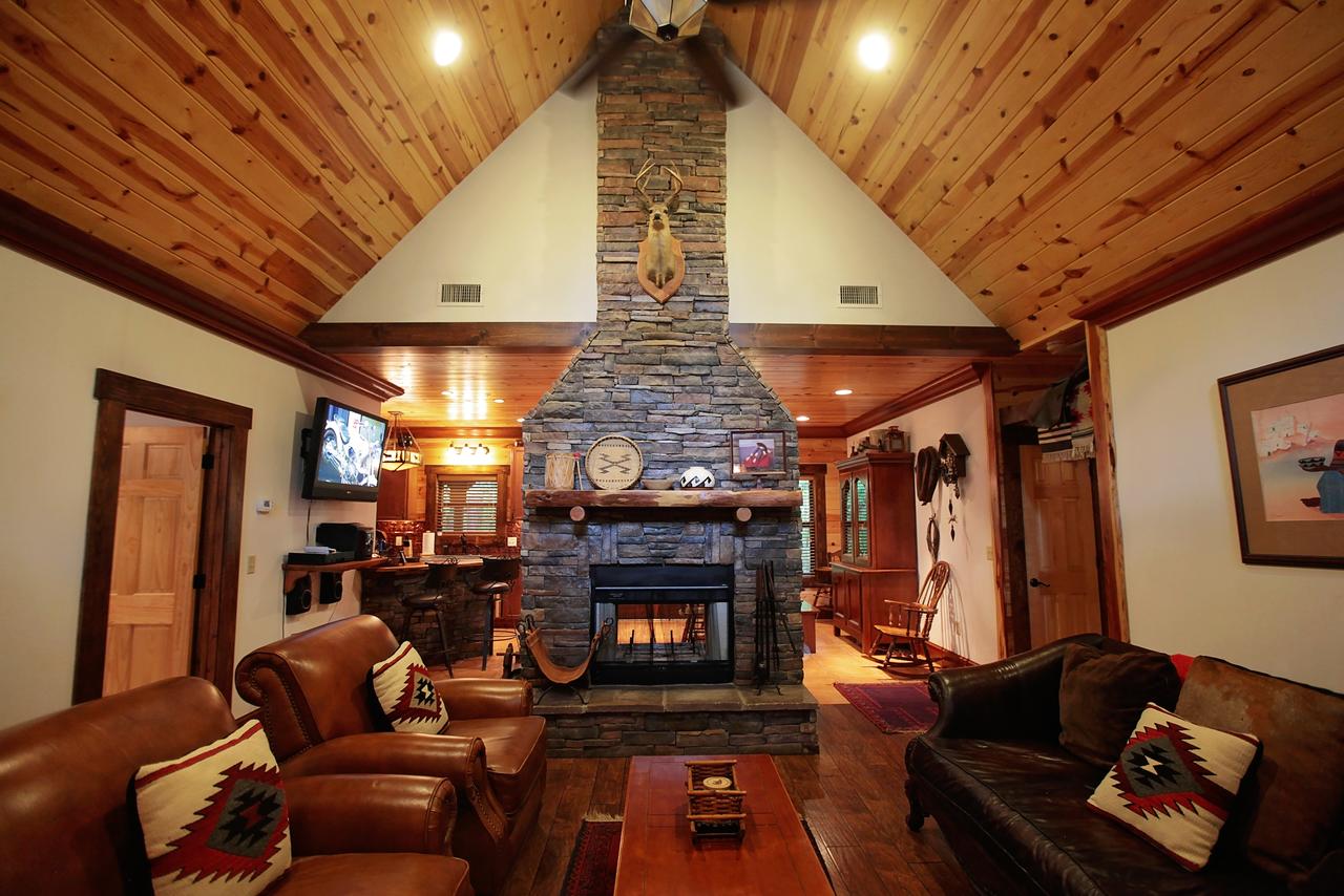 Wisdom Creek Cabin Broken Bow Cabin - thumb 9