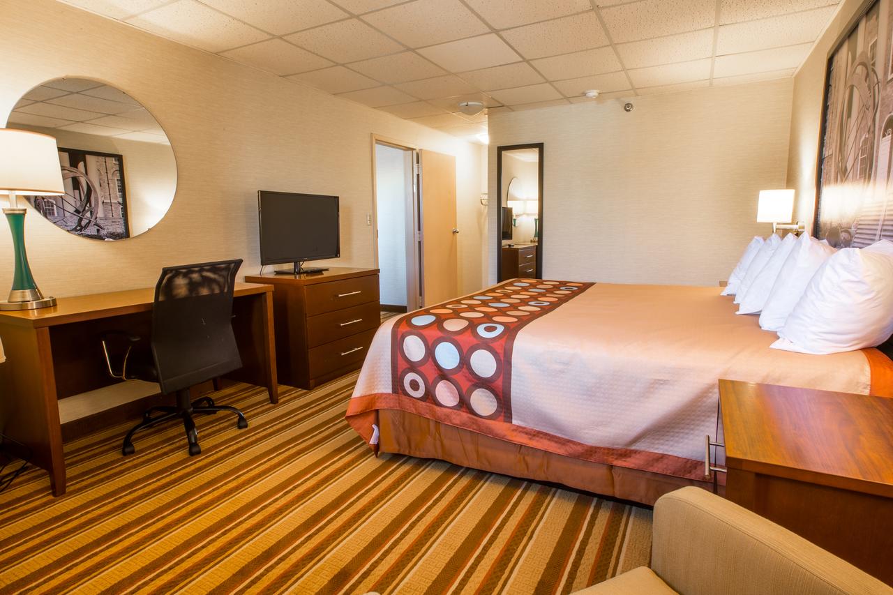 Super 8 By Wyndham State College - thumb 3